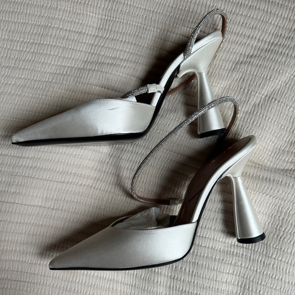 D'ACCORI crystal-embellished white satin slingback 100mm pumps sz 39 / 8.5